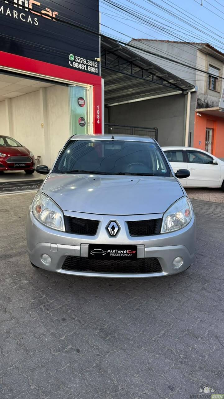 RENAULT SANDERO